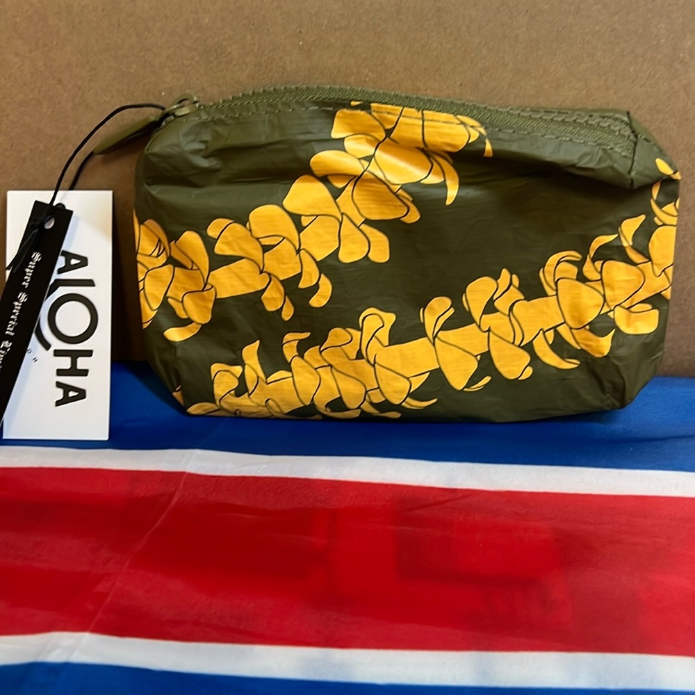 ALOHA Collection Puakenikeni Mini (Olive)